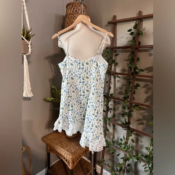 ▪️More To Come Olivia Mini Dress in Blue Floral slip summer Revolve - Picture 7 of 10